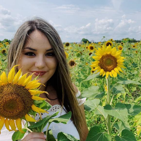 Meet your Posher, Lauren - Picture 1 of 1